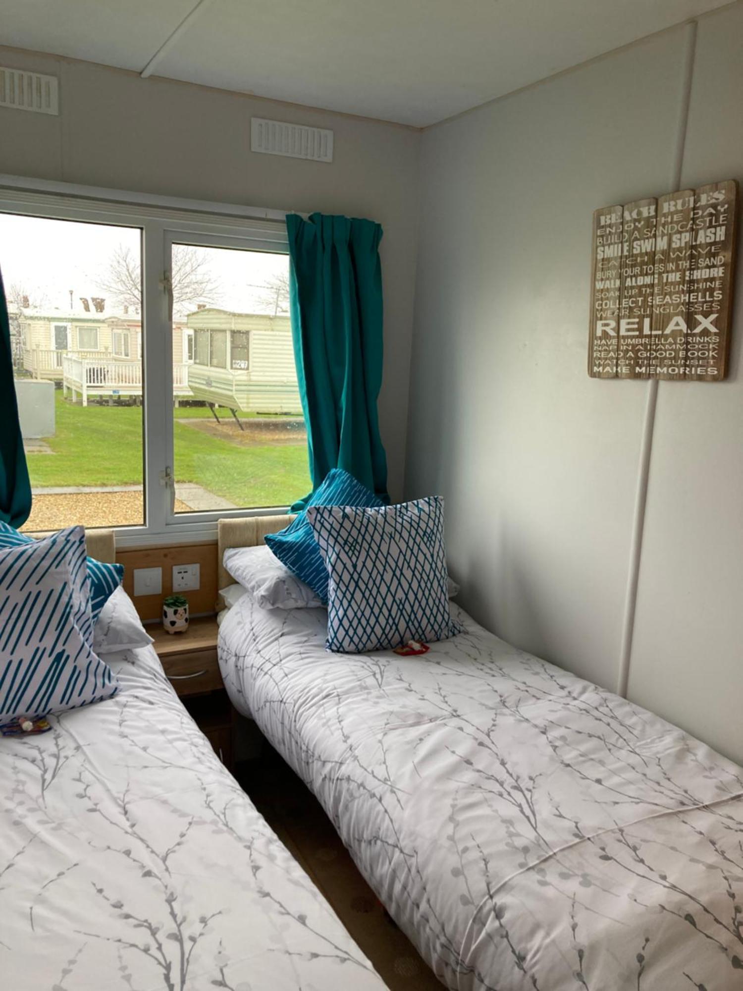 Pet Friendly Holiday Home On Golden Palm Скегнесс Екстер'єр фото