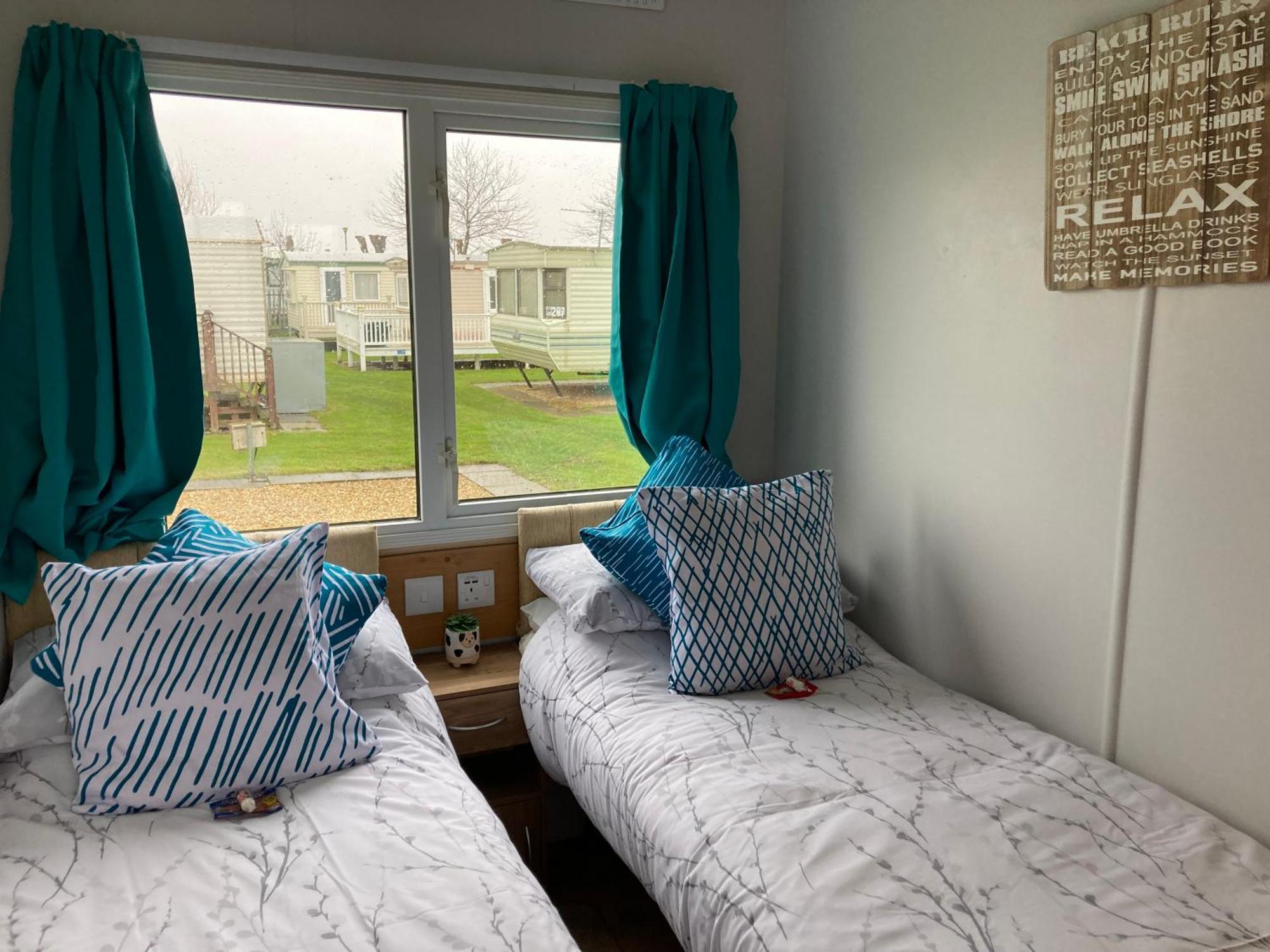 Pet Friendly Holiday Home On Golden Palm Скегнесс Екстер'єр фото